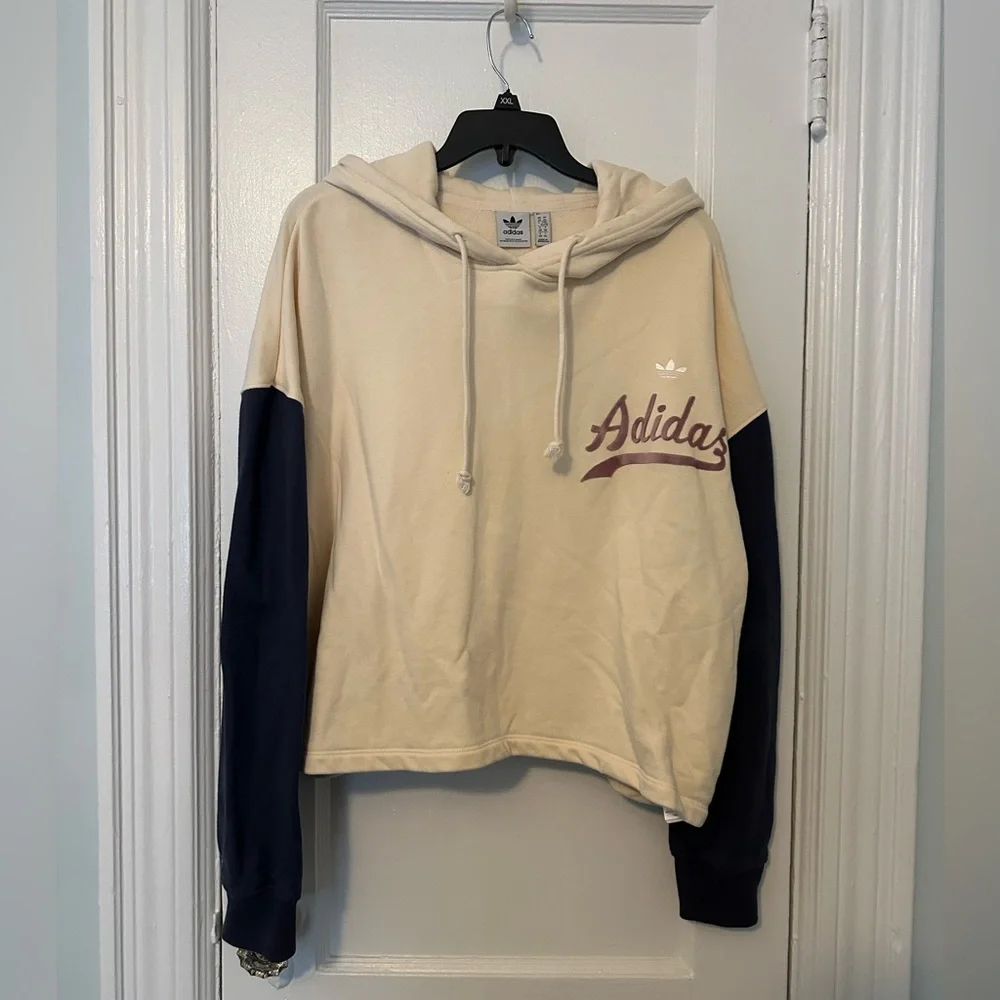 adidas Originals Plus Size Logo Play Hoodie Wonder White / Shadow Navy XL NWOT - Picture 2 of 7